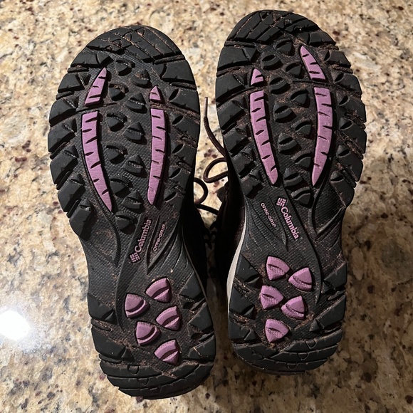 Columbia Hiking Boots - Picture 5 of 6